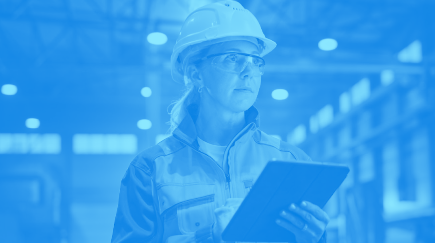 Travailleuse dans un environnement de production